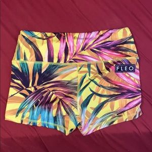 FLEO shorts